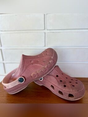 CROCS Baya Glitter Clog * Kids J2 * Pink Rose Glitter * Girls